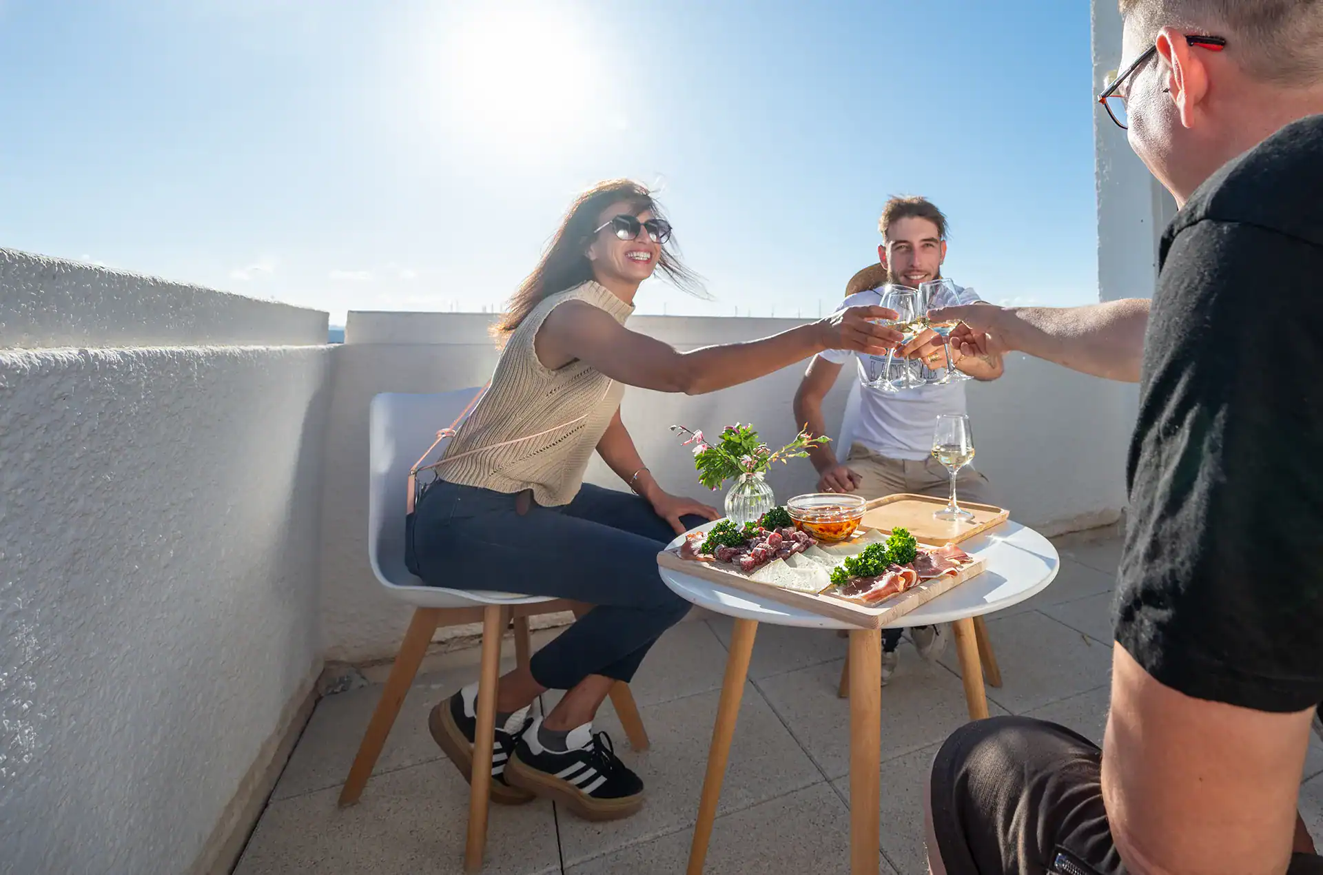 Exemple d'une terrasse de la résidence de vacances goélia Les Carrats à Port-Leucate