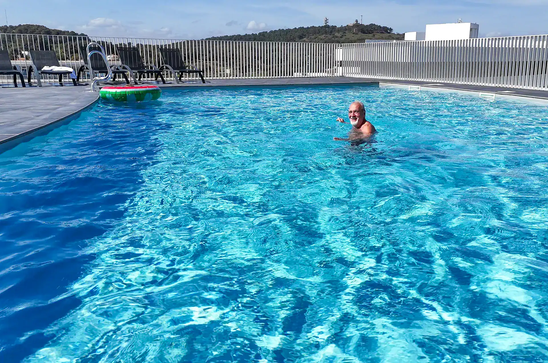 Heated outdoor swimming-pool at the  Goélia Le Sylène holiday residence in Cap d'Agde