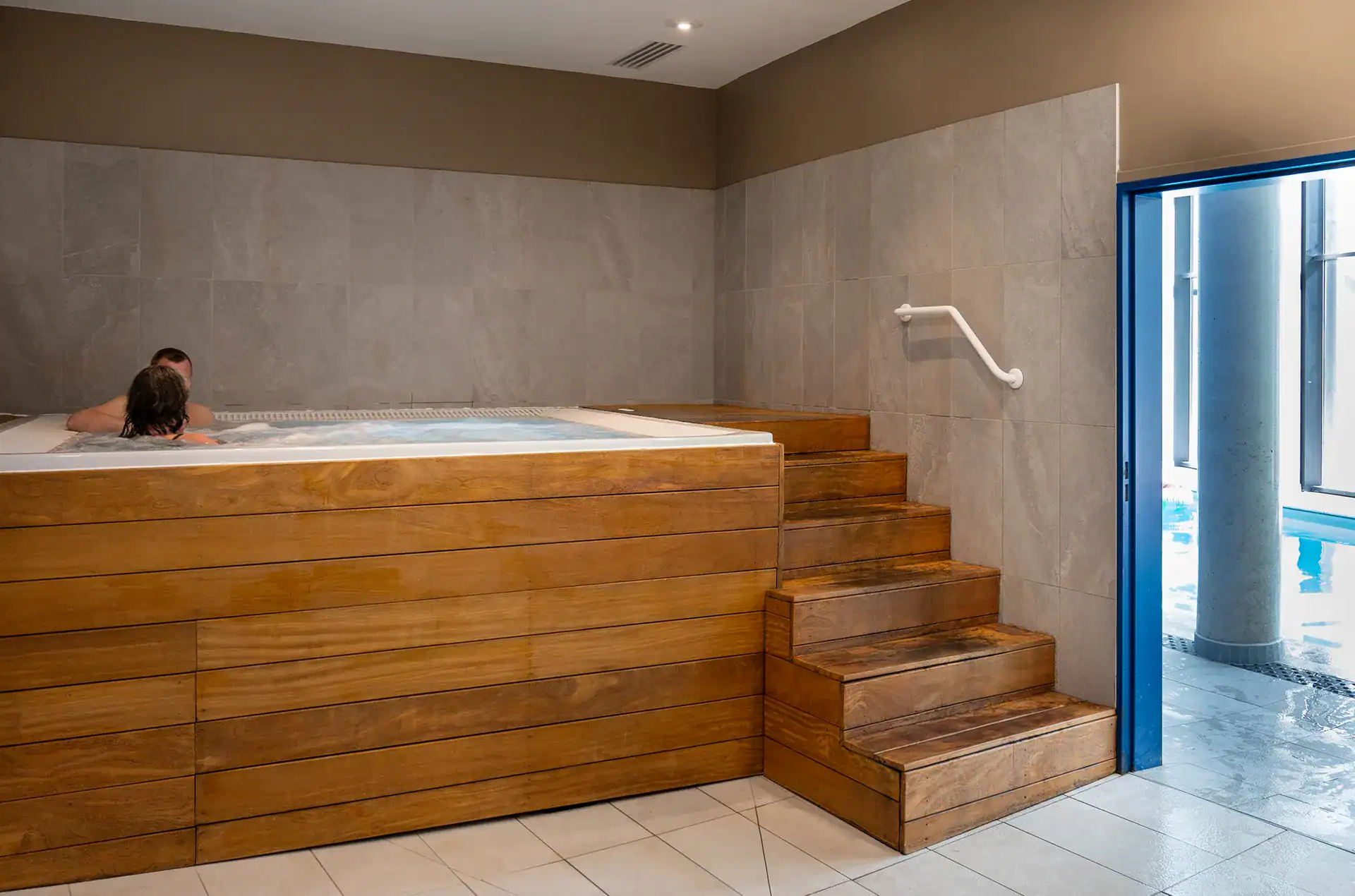 Hot tub at the Goélia le Sylène holiday residence in Cap d'Agde