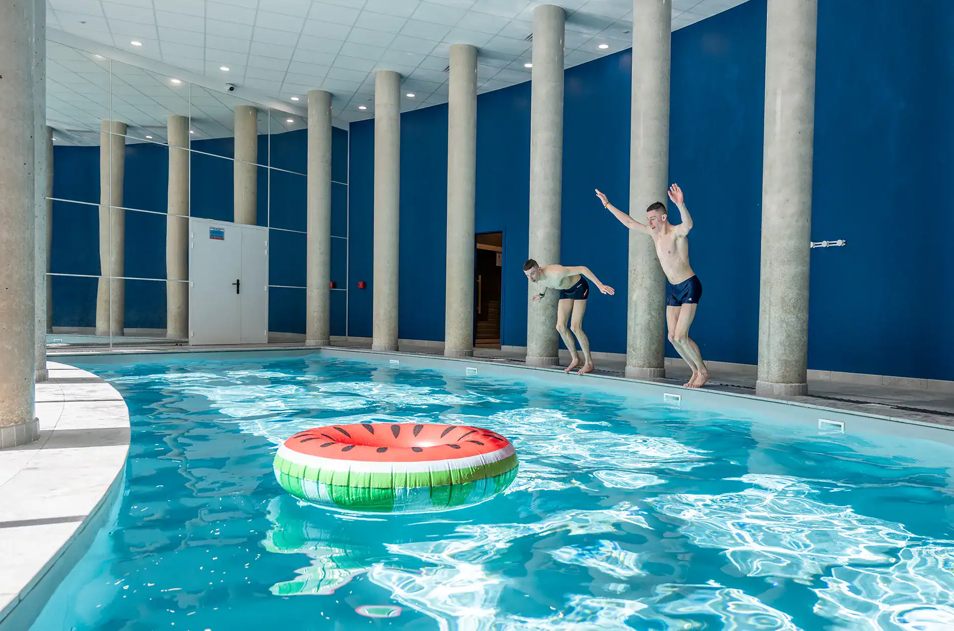 Heated indoor swimming-pool at the  Goélia Le Sylène holiday residence in Cap d'Agde