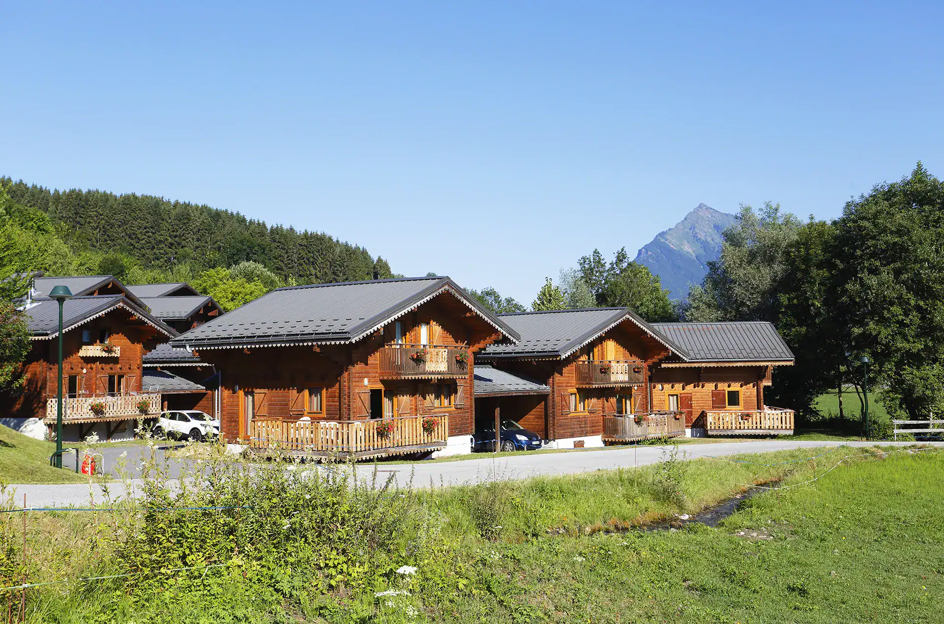 Goélia Les Chalets du Bois de Champelle holiday residence in Morillon
