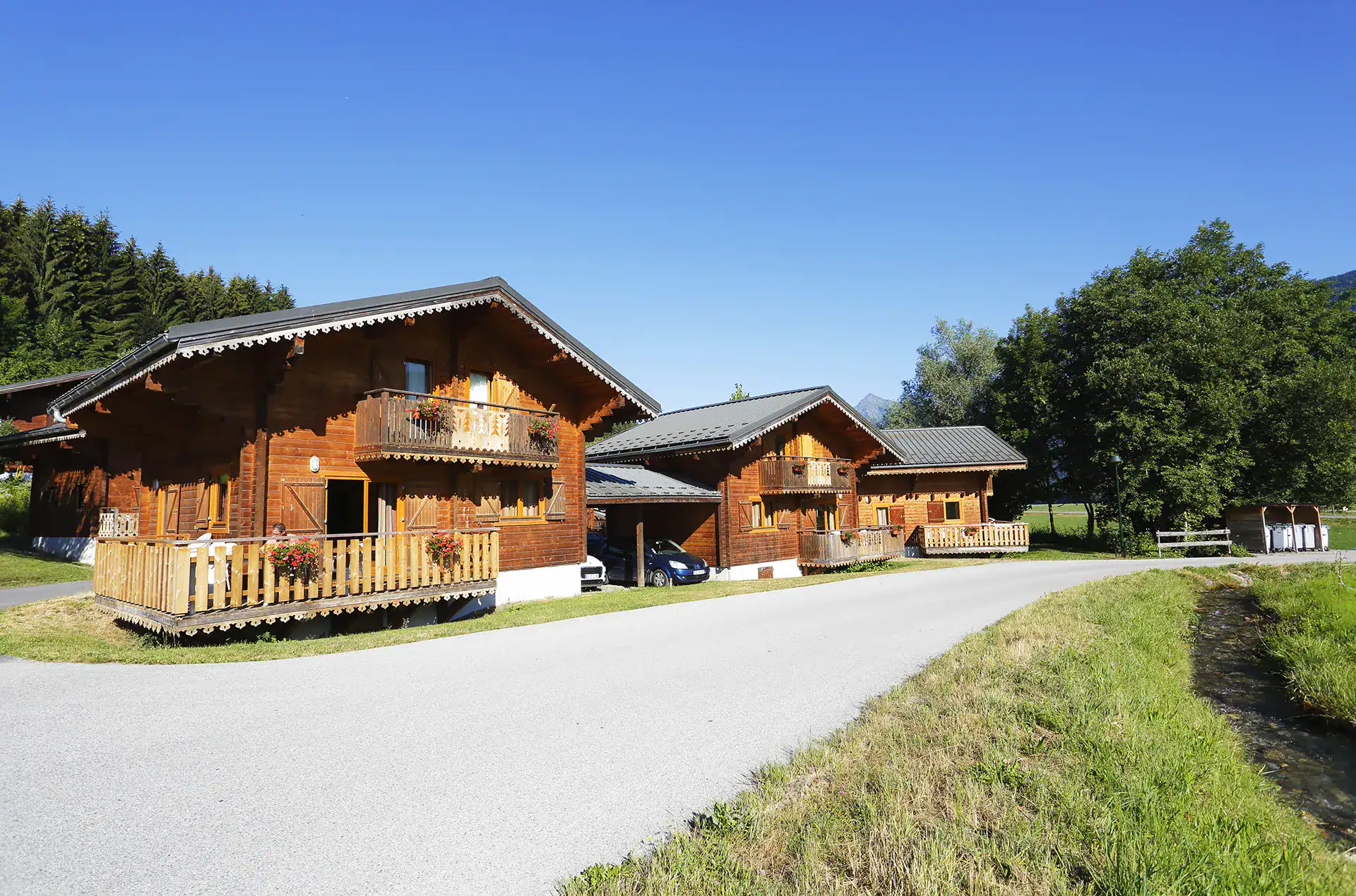 Goélia Les Chalets du Bois de Champelle holiday residence in Morillon