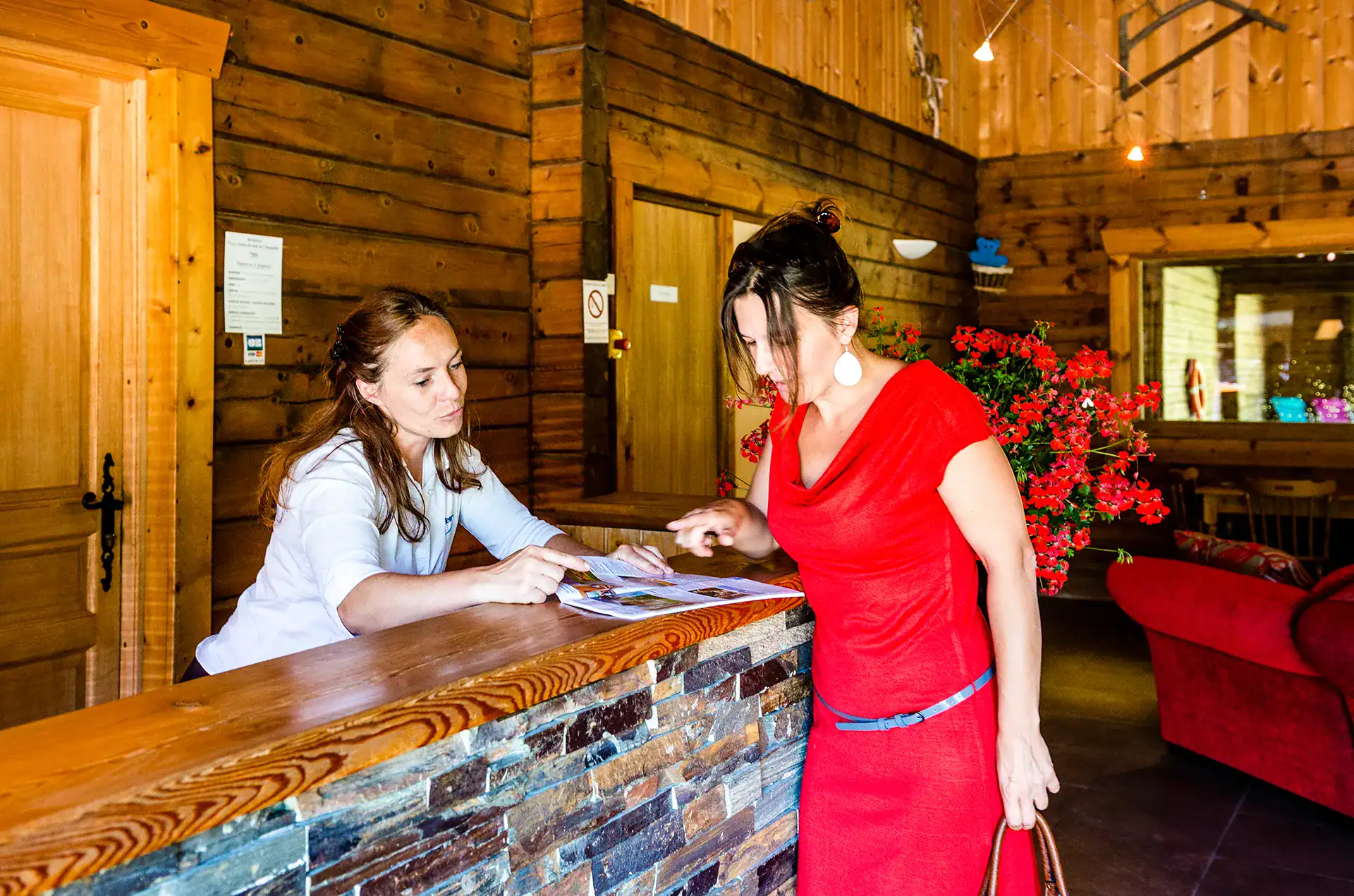 Reception at the Goélia Les Chalets du Bois de Champelle holiday residence in M