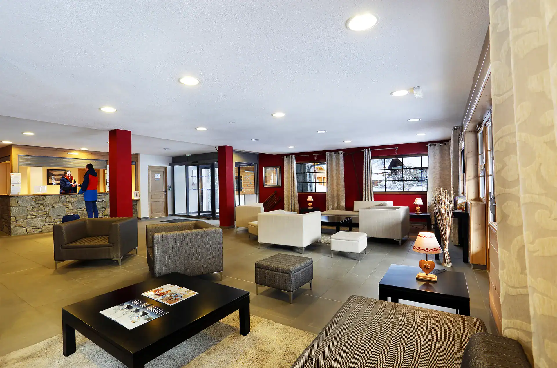 Reception at the  Goélia Le Grand Ermitage holiday residence in Châtel