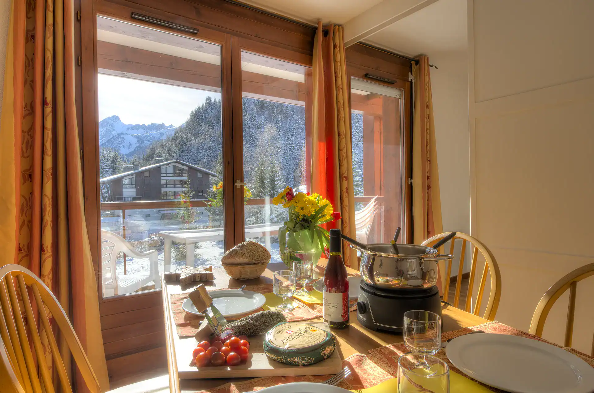 Example of the interior of the Goélia le Nevez holiday residence in Les Contamines-Montjoie