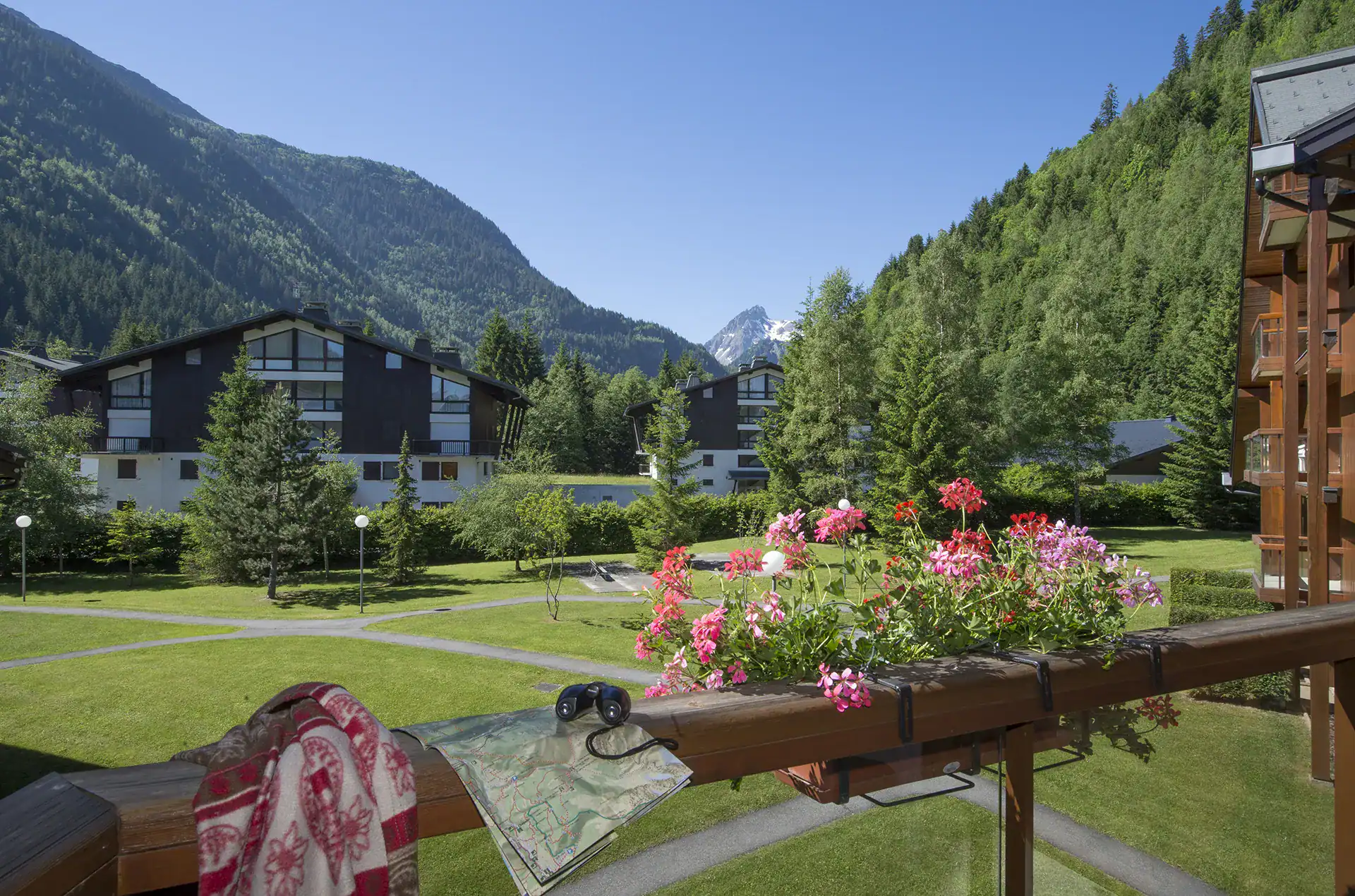 Exemple de vue d'un appartement de la résidence de vacances Goélia Le Nevez aux Contamines-Montjoie