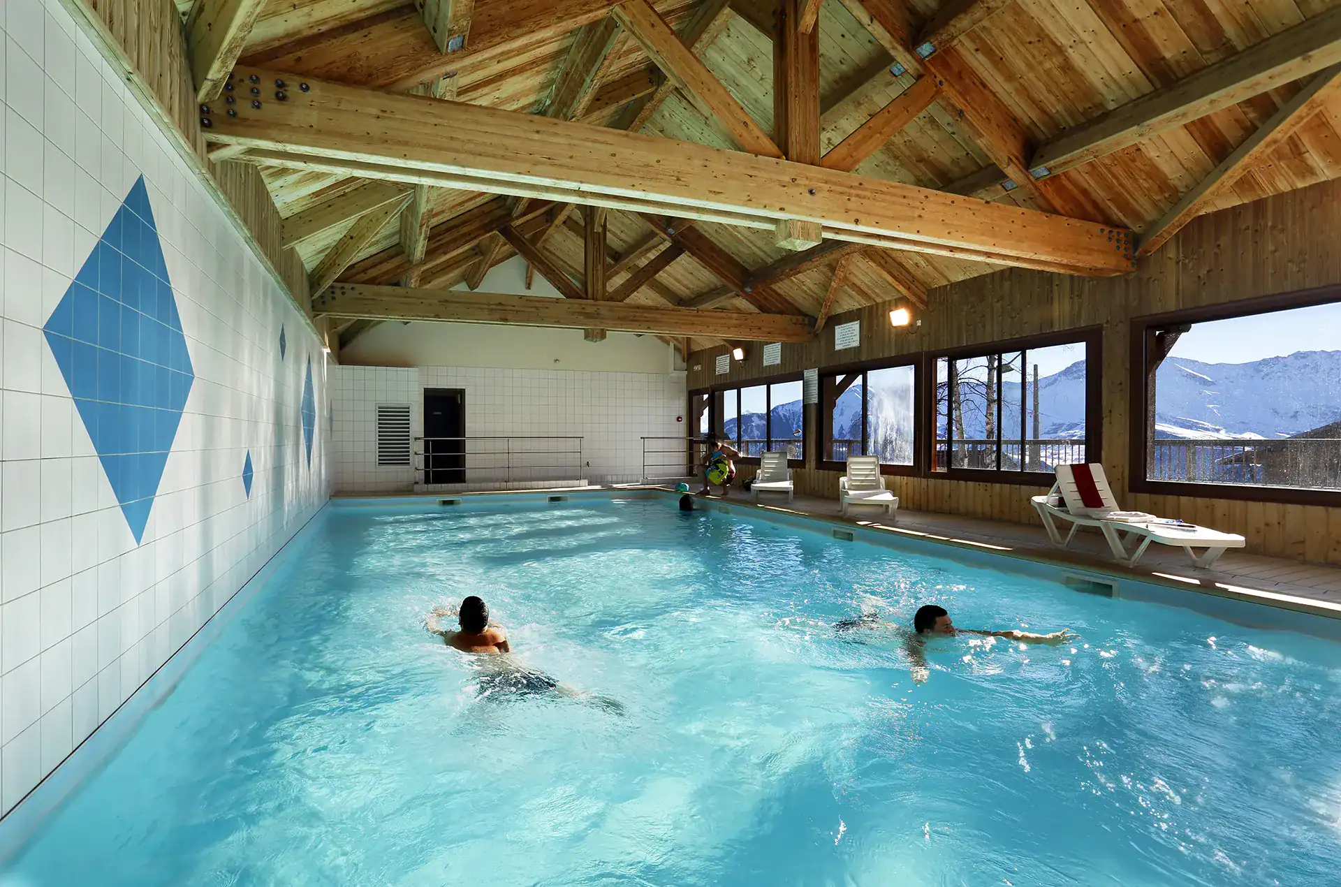 Heated indoor swimming-pool at the Goélia Les Chalets des Cimes holiday residence in La Toussuire