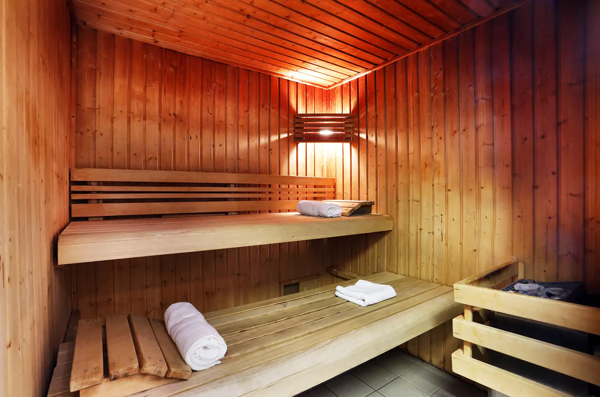 Sauna at the Goélia Les Chalets des Cimes holiday residence in La Toussuire