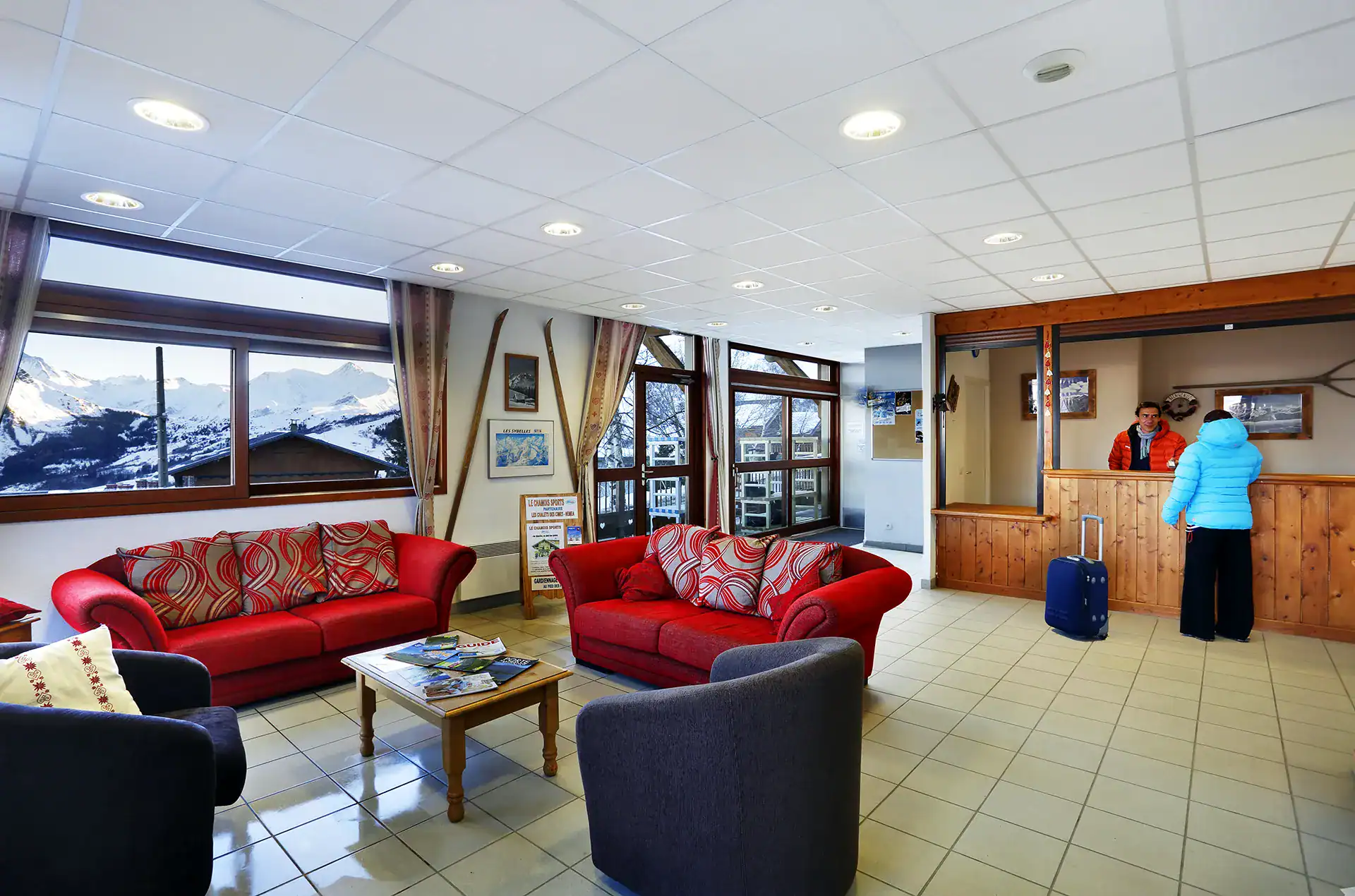 Reception at the Goélia Les Chalets des Cimes holiday residence in La Toussuire