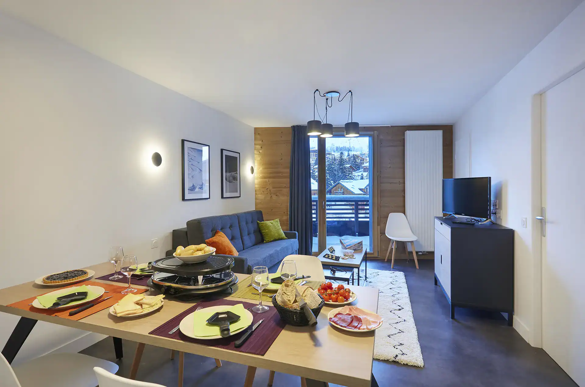 Example of the interior of accommodation at the Goélia Le Hameau holiday residence in Les Deux Alpes