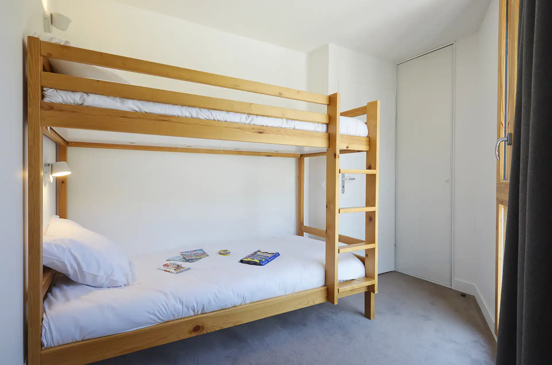 Example of a room at the Le Hameau holiday residence in Les Deux Alpes