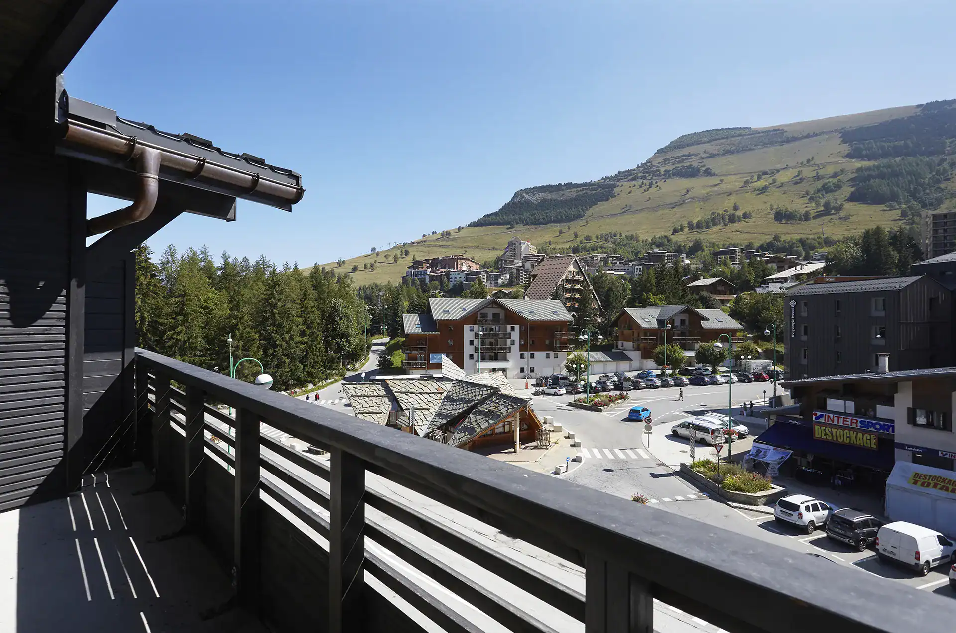 Goelia Le Hameau holiday residence in Les Deux Alpes