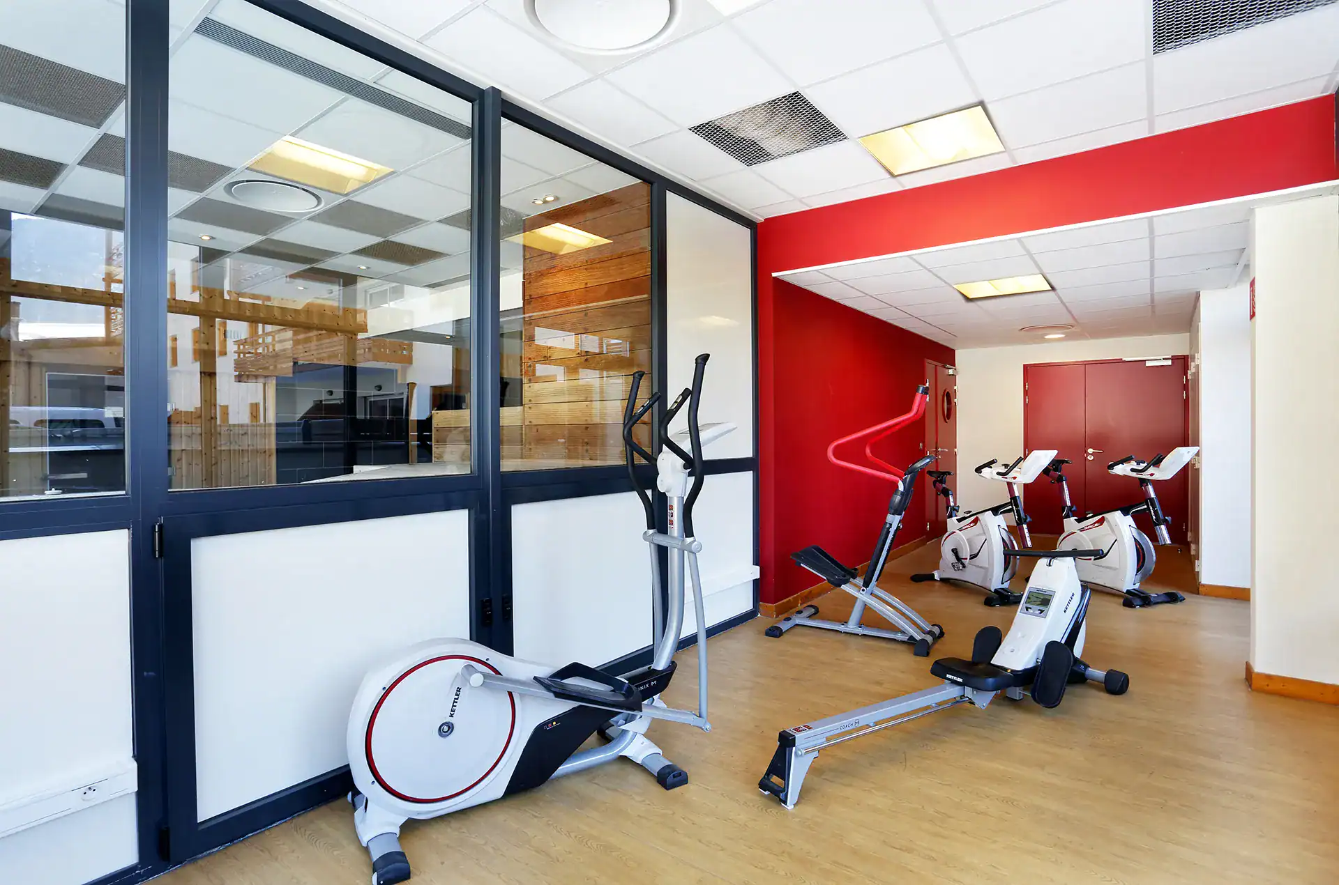 Fitness room  at the Goélia L'Aigle Bleu holiday residence in Serre-Chevalier