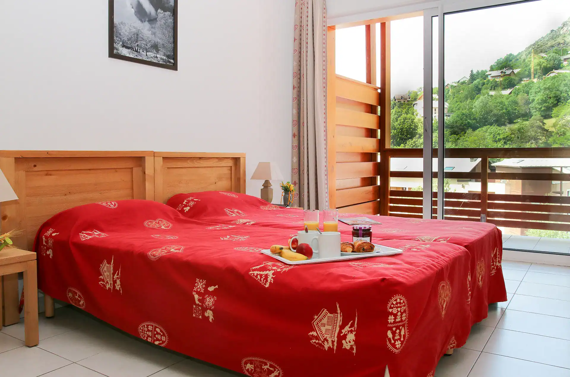 A room at the Goélia L'Aigle Bleu holiday residence in Serre Chevalier