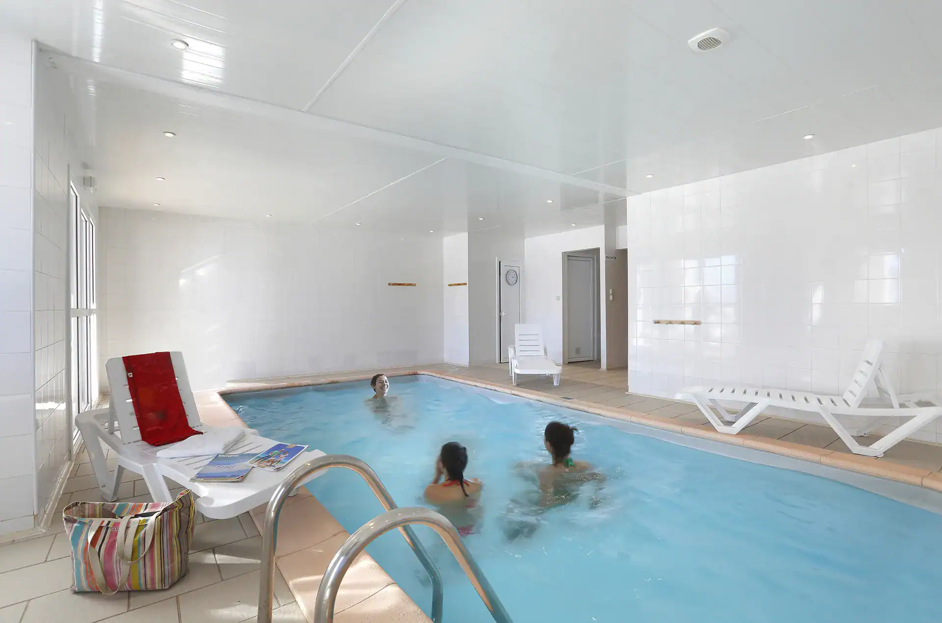 Heated indoor swimming pool at the Goelia Royal Peyragudes holiday residence in Peyragudes