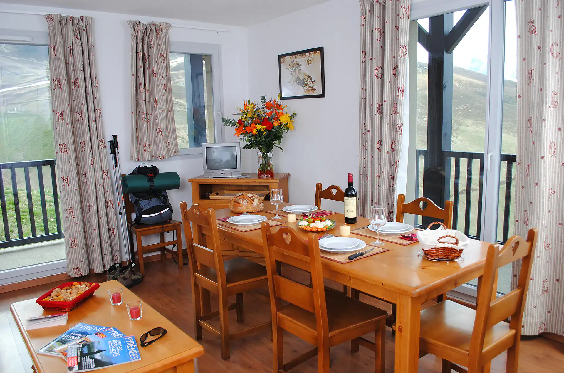Example of an interior at the Goelia Le Hameau de Balestats holiday residence in Peyragudes