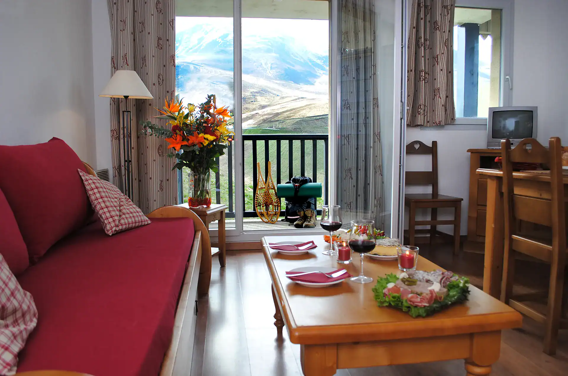 Example of an interior at the Goelia Le Hameau de Balestats holiday residence in Peyragudes