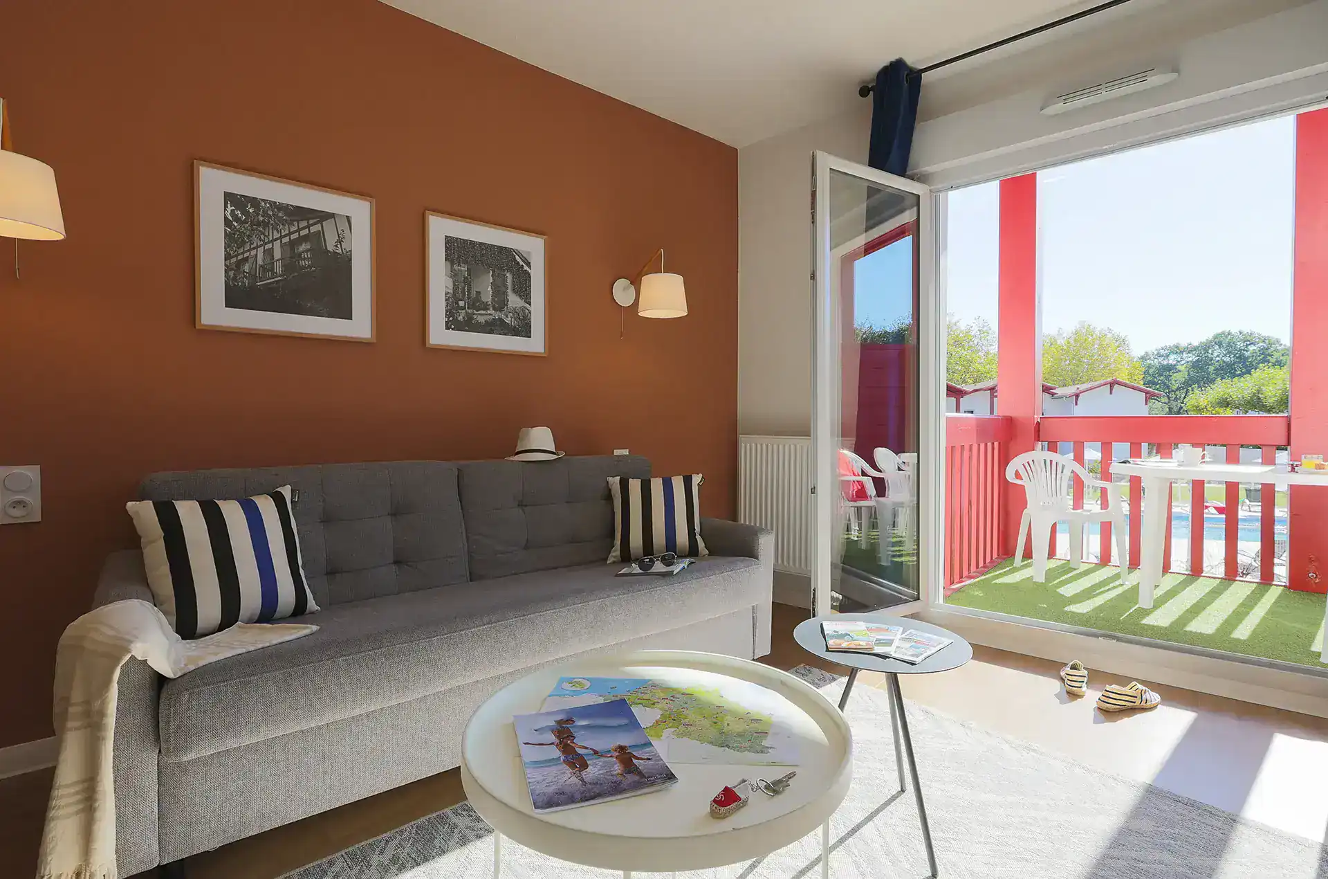 Exemple d'un intérieur d'un logement de la résidence   de vacances Goélia Le Domaine d'Uhaina à Urrugne dans le Pays-Basque