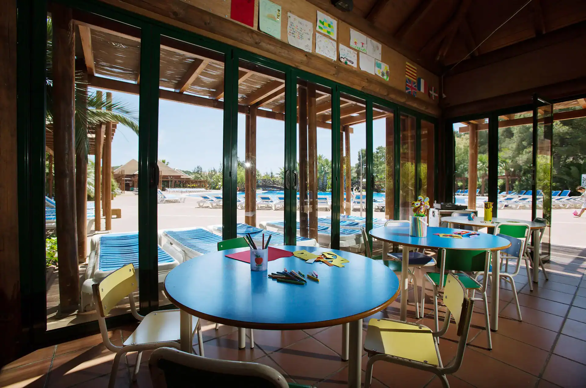 Espace loisirs du Camping Torre de la Mora à Tarragone en Espagne, sur la Costa Dorada