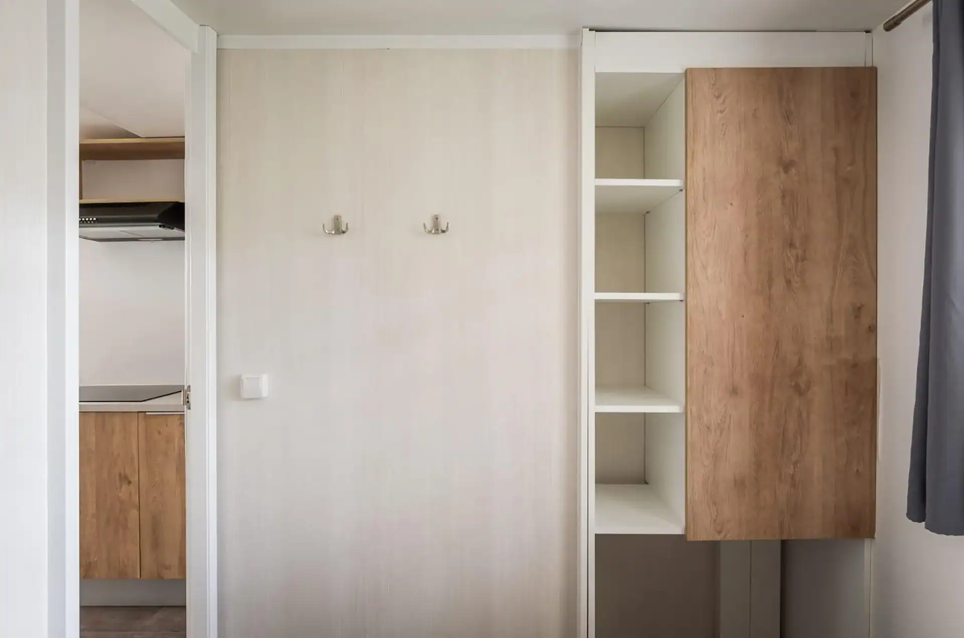 Exemple d'intérieur d'un mobile home du Camping Torre de la Mora à Tarragone en Espagne, sur la Costa Dorada