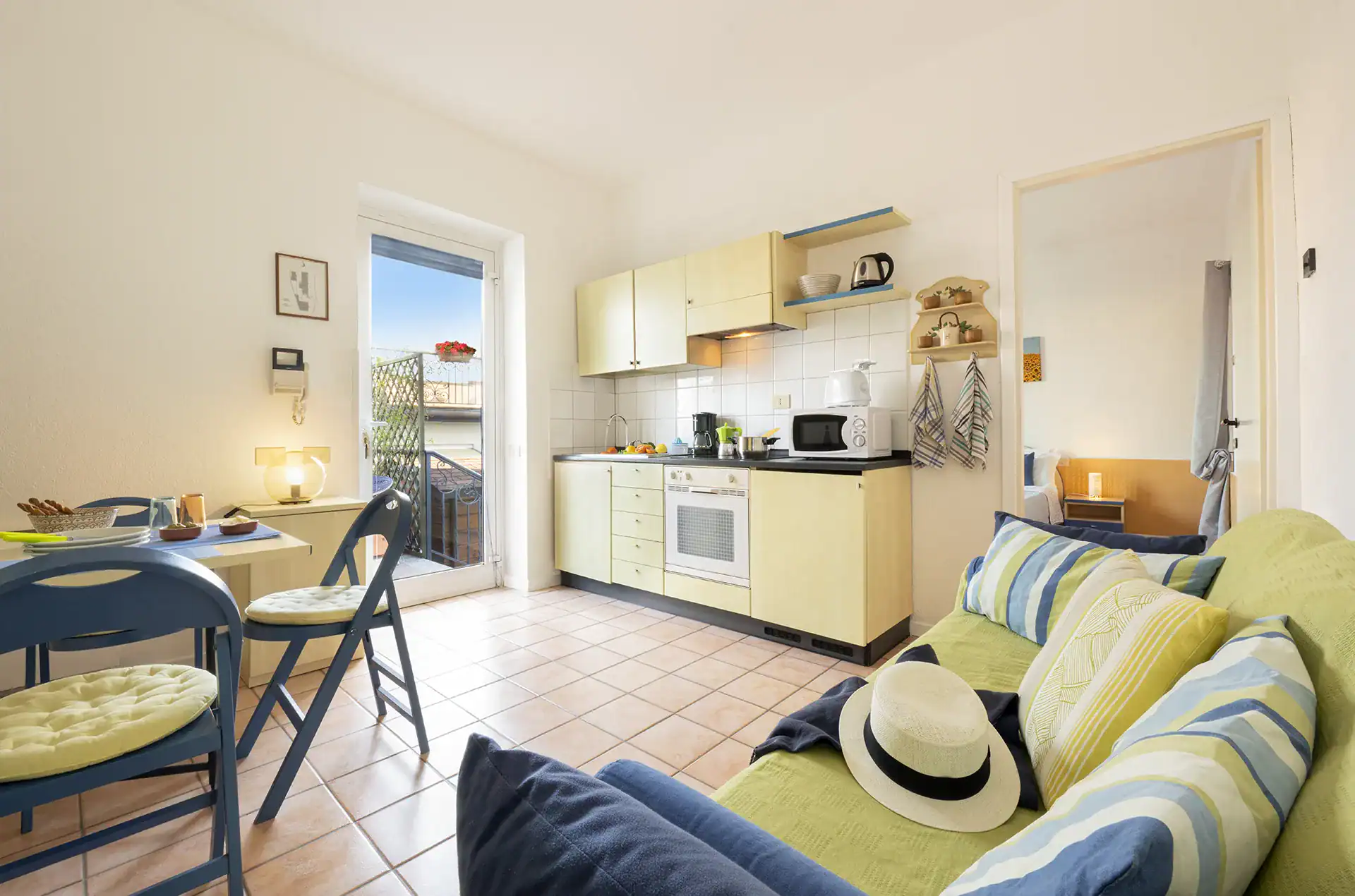 Exemple d'un intérieur d'un logement 2 pièces 5 personnes standard de la résidence de vacances Casa & Vela à Oggebbio sur le Lac Majeur