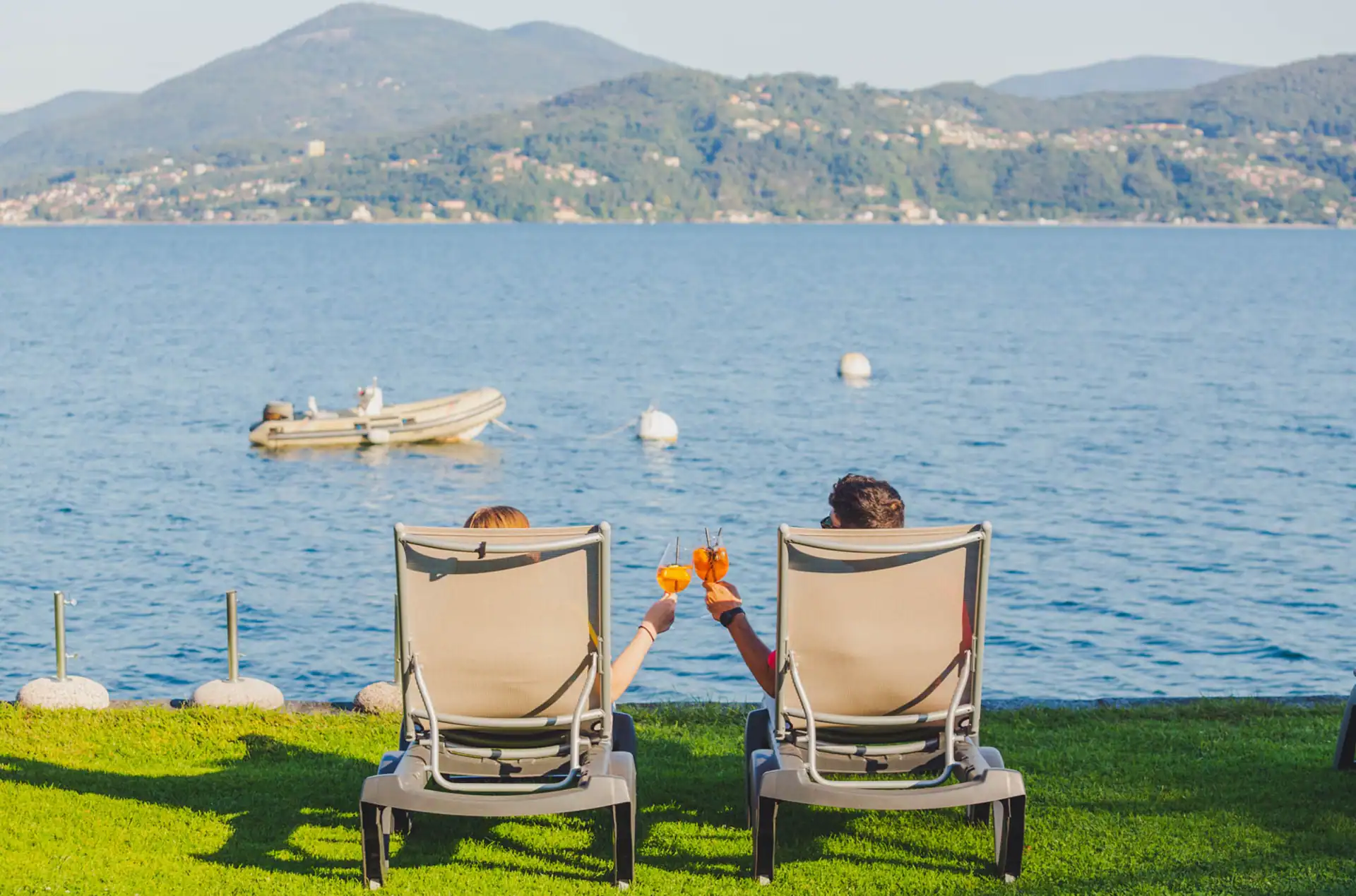 Le Lac Majeur en face de la résidence de vacances  Casa & Vela à Oggebbio 