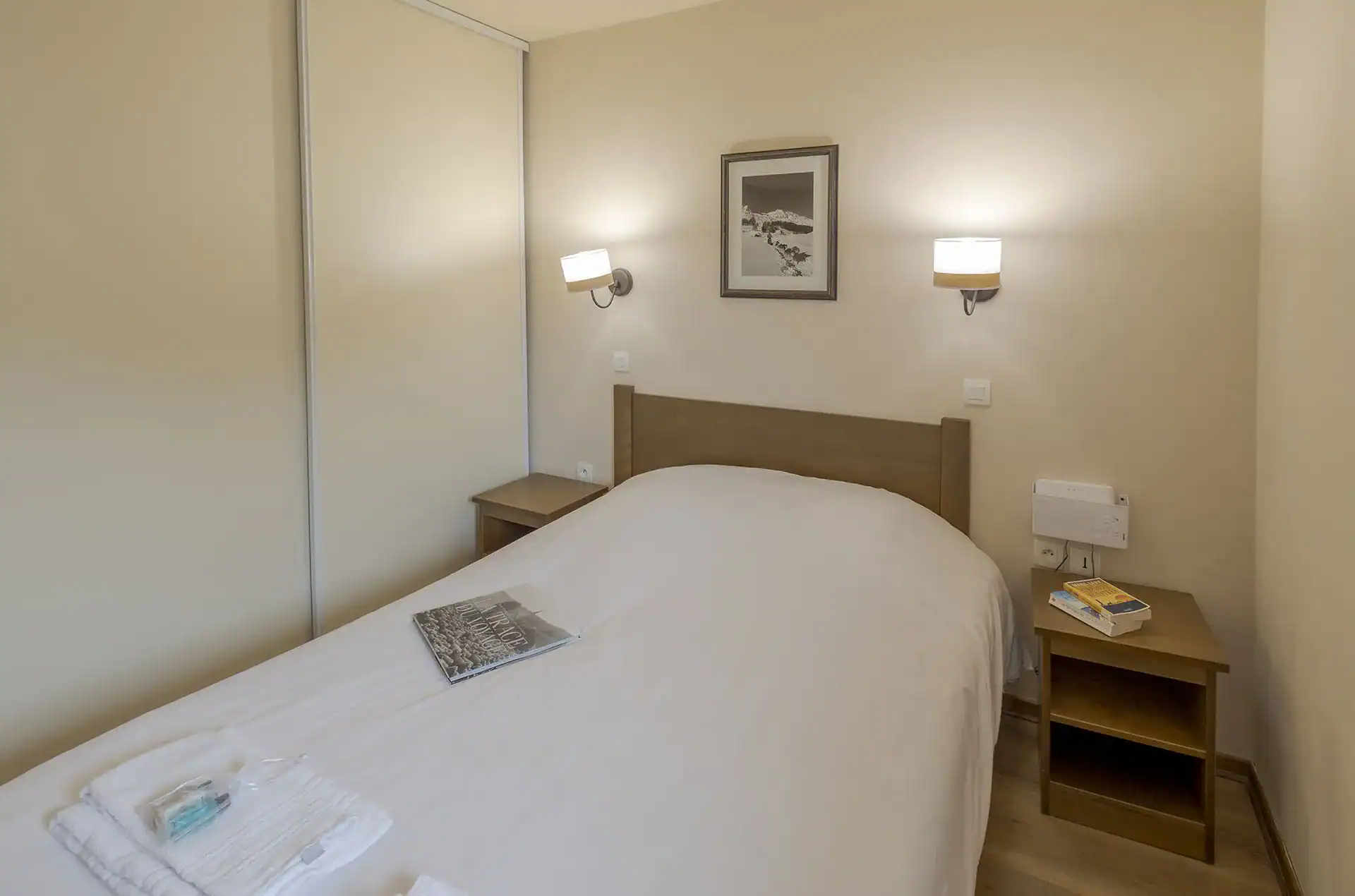 Exemple de chambre d'un appartement de la résidence de vacances Goélia Les Chalets Valoria à Valloire 