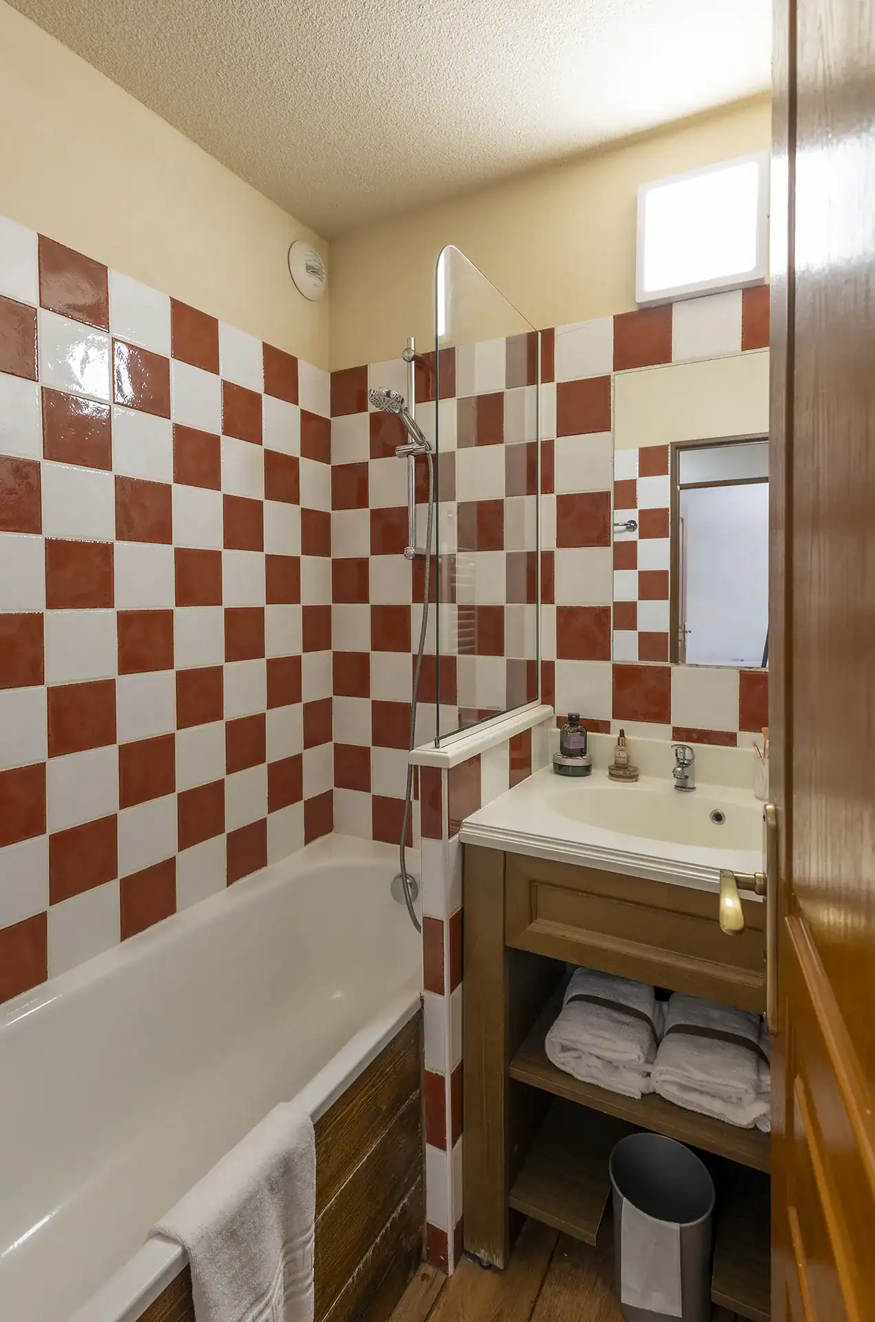 Salle de bain de la résidence de vacances Goélia Les Chalets Valoria à Valloire