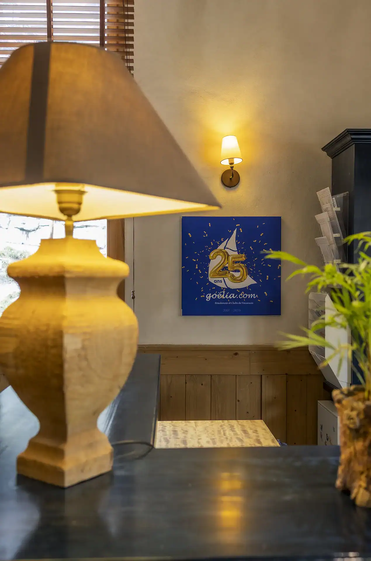 Reception at the Goélia Les Chalets de Valoria holiday residence in Valloire