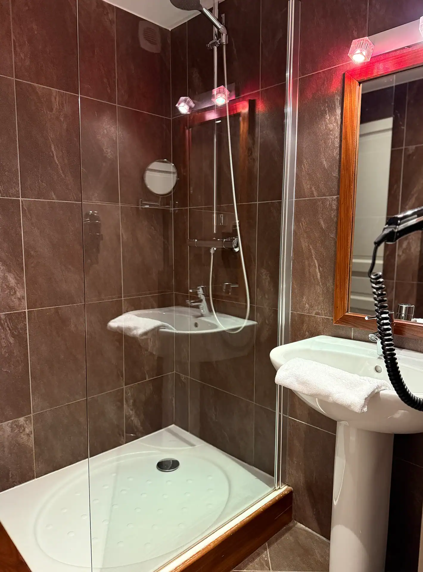Exemple de salle de bain de la résidence de vacances Les Vallées à La Bresse