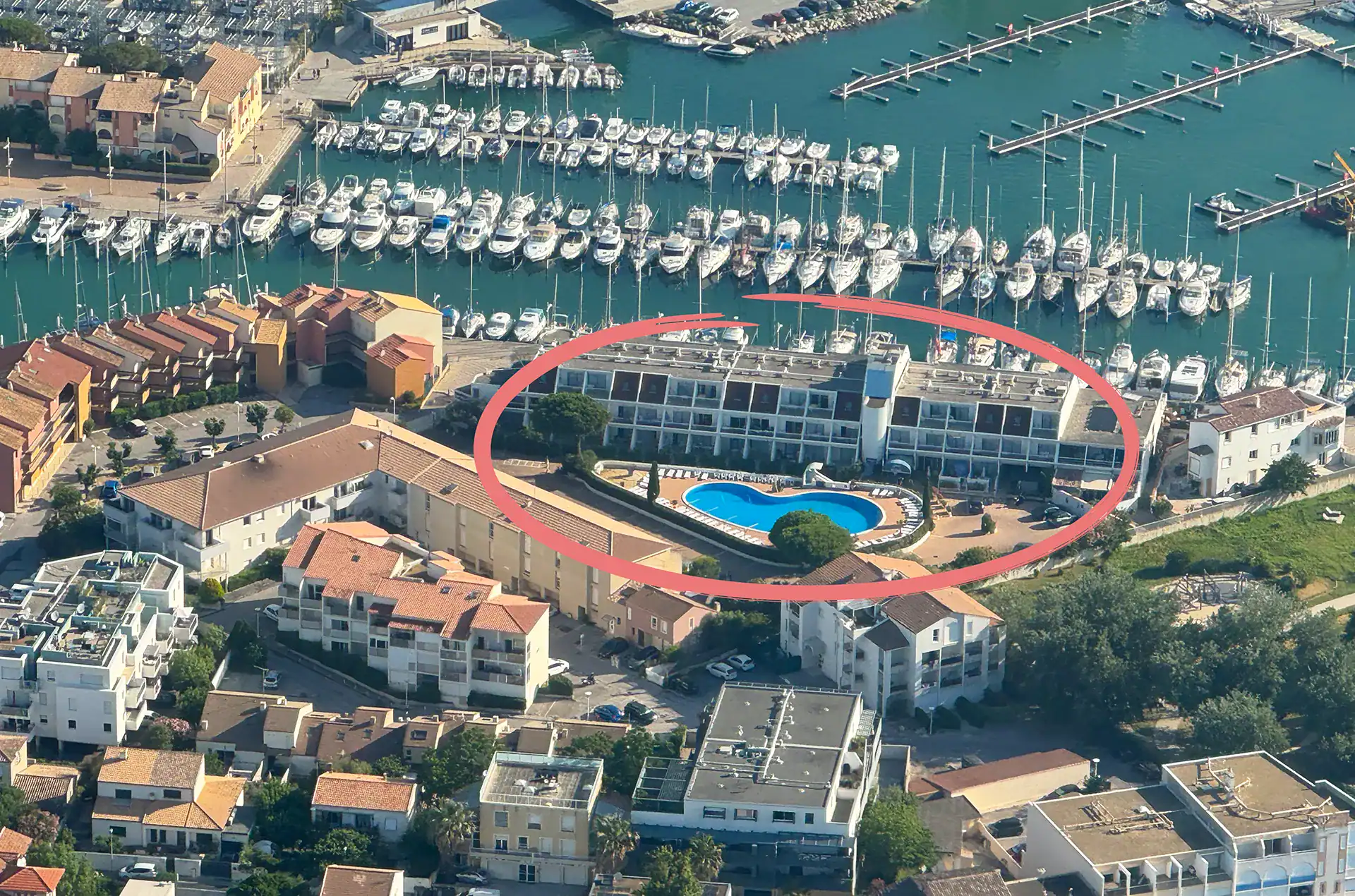 Vue aérienne de la résidence de vacances Aguylène à Carnon