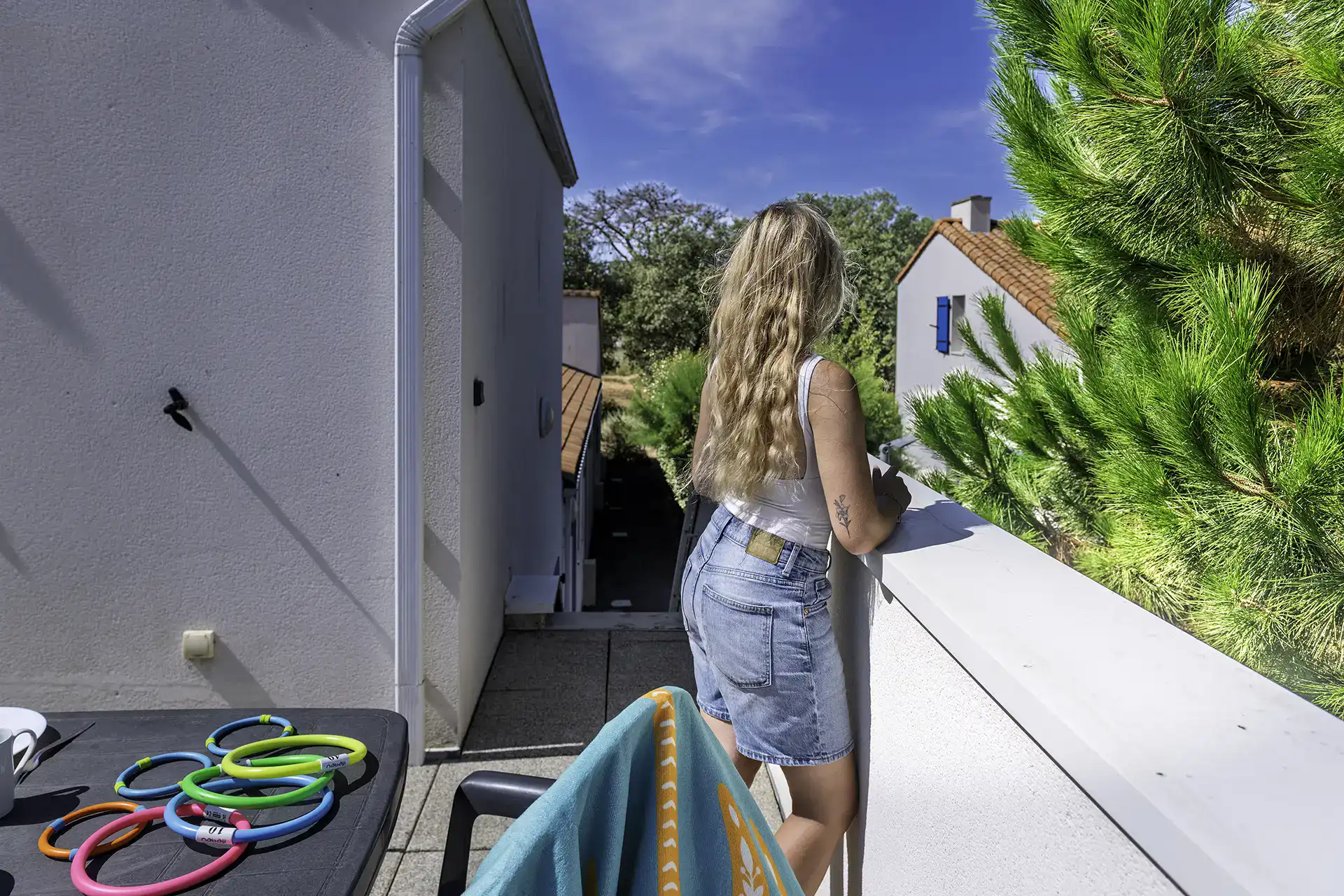 Exemple de terrasse d'un logement de la résidence de vacances de vacances Goélia Les grands Rochers aux Sables d'Olonne 