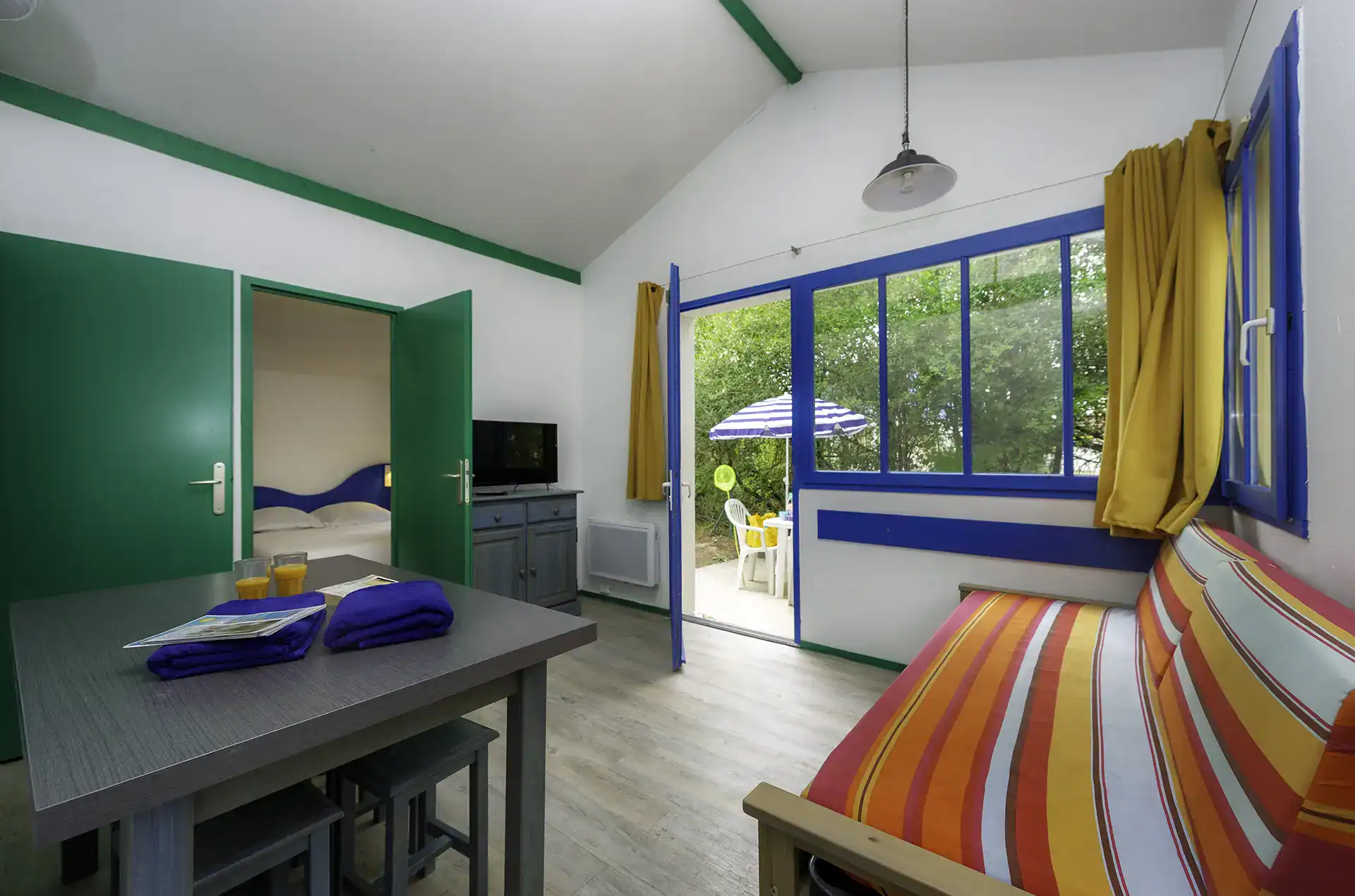 Exemple d'un intérieur d'une cabane de pêcheurs de la résidence de vacances Goélia Les Rives de St Brice à Arès sur le Bassin d'Arcachon