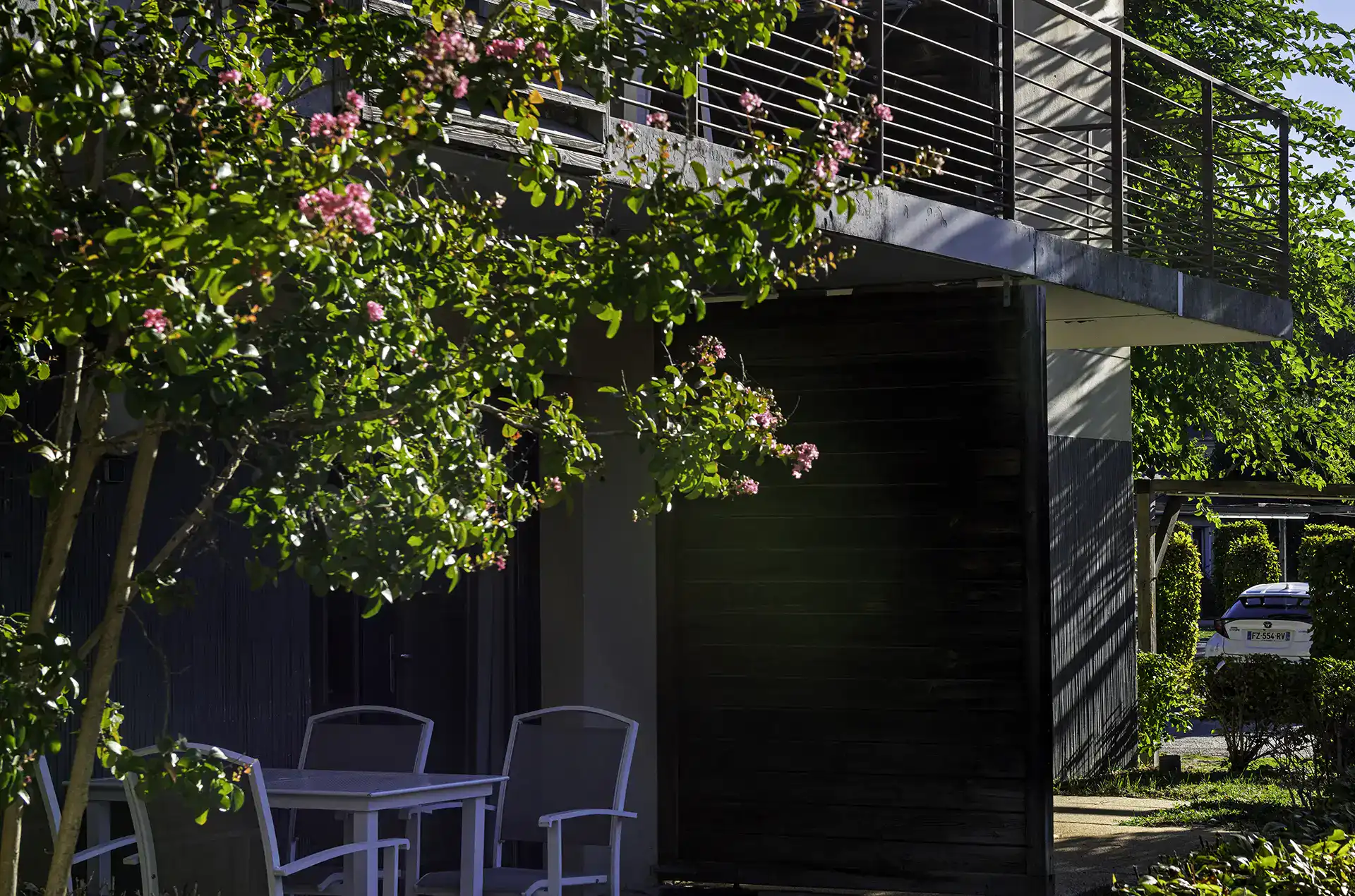 Exemple de terrasse d'un logement de la résidence de vacances Goélia Le Clos St Michel à Chinon dans les Pays de la Loire
