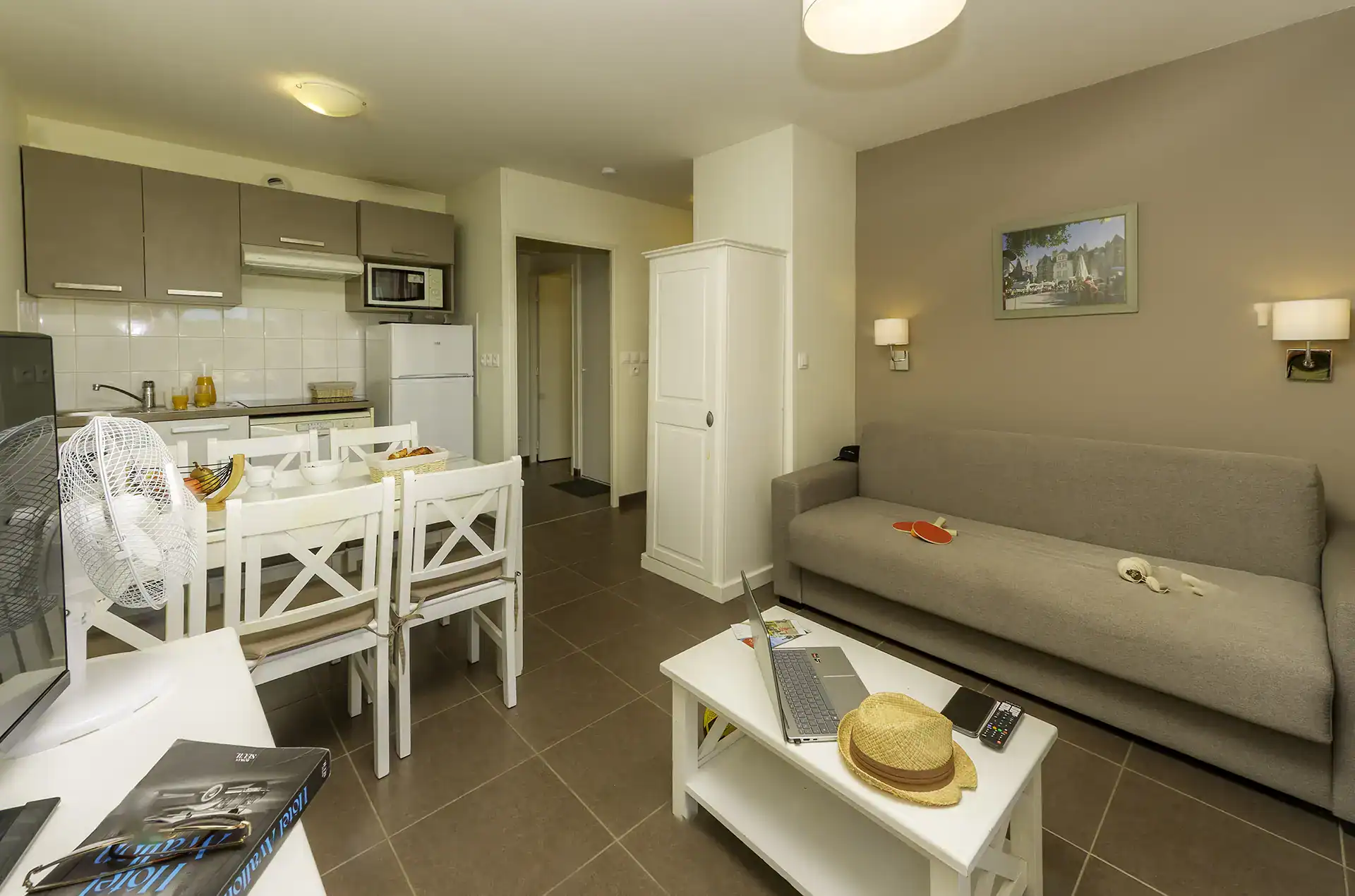 Exemple d'un intérieur d'un logement de la résidence de vacances Goélia Le Clos St Michel à Chinon dans les Châteaux de la Loire