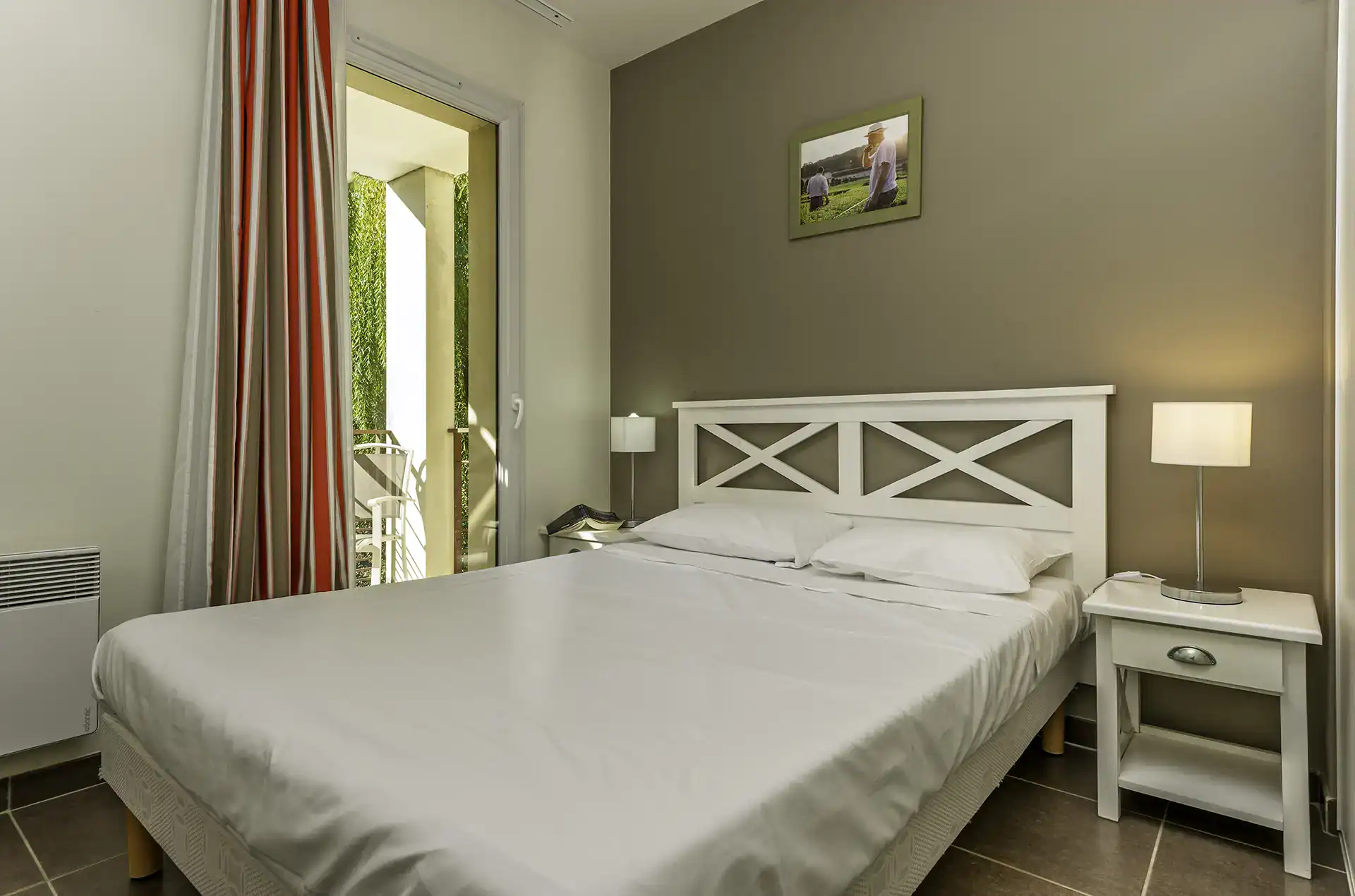 Exemple d'une chambre double d'un logement de la résidence de vacances Goélia Le Clos St Michel à Chinon dans les Châteaux de la Loire