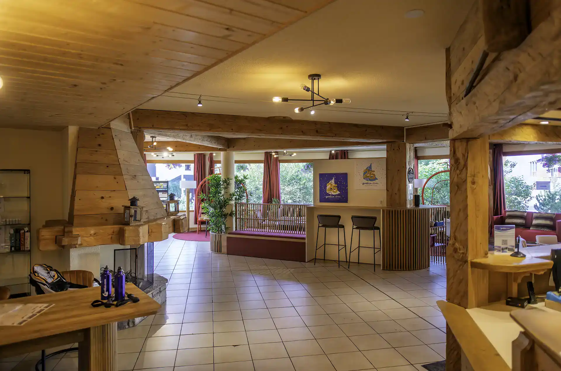 Reception at the Goélia Les Flocons d'Argent vacation resort in Aussois