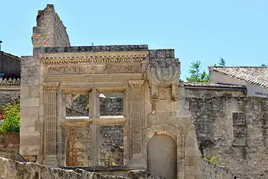 Discover the heritage and culture of Mouriès